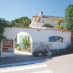 Residential Villaggio Innamorata アパートホテル カポリーヴェリ