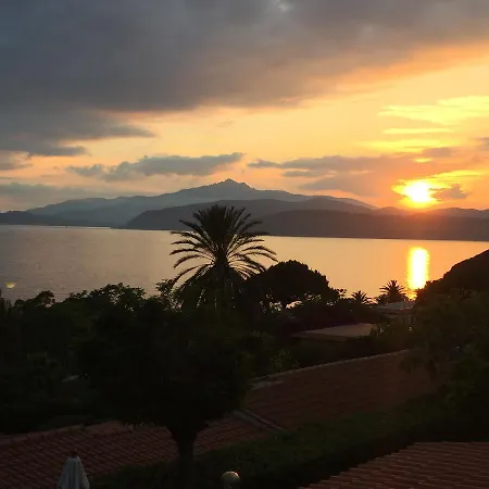 Residential Villaggio Innamorata 3* كابوليفيري