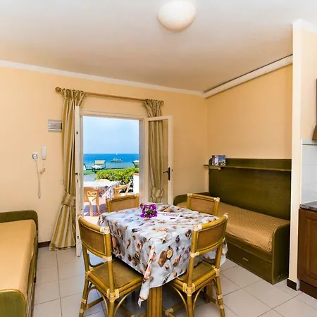 Aparthotel Residential Villaggio Innamorata 3*