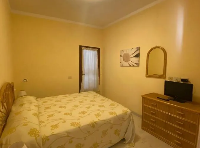 Residential Villaggio Innamorata מלון דירות קאפוליברי