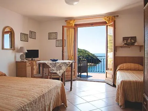 Residential Villaggio Innamorata מלון דירות קאפוליברי