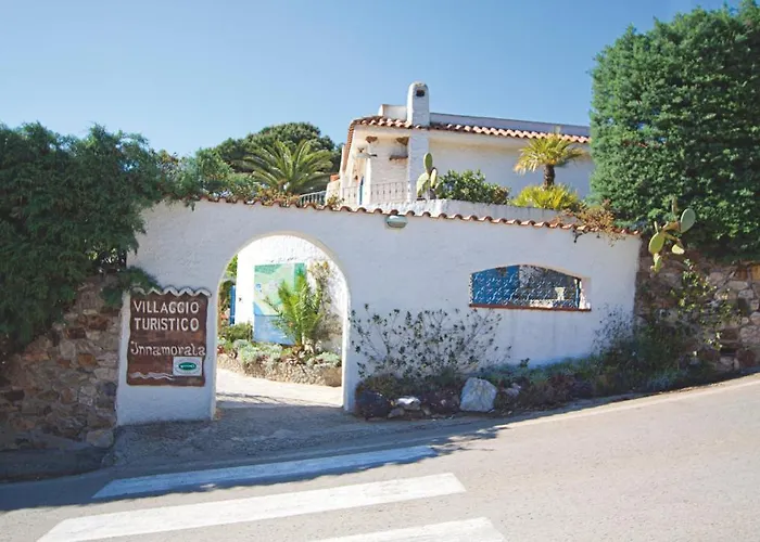 Residential Villaggio Innamorata מלון דירות קאפוליברי