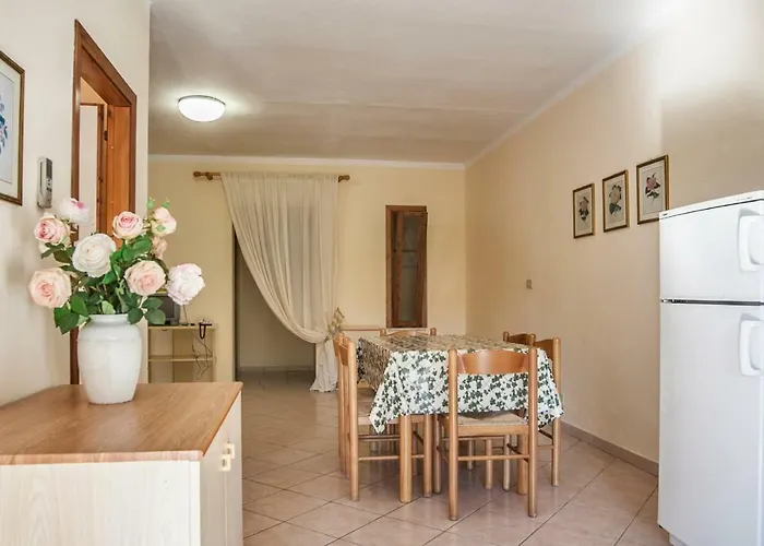 Residential Villaggio Innamorata מלון דירות קאפוליברי